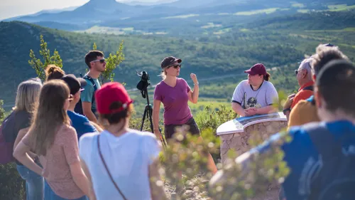 Le Grand Pic Saint-Loup lance sa saison œnotouristique : près d’une...