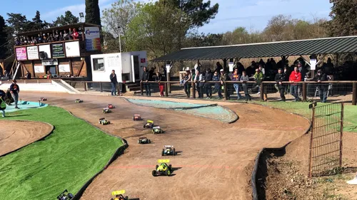 Cap d'Agde : le championnat de France de voitures radiocommandées...