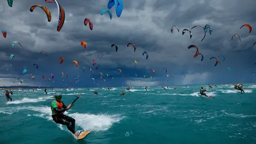 Défi Wind 2023 Axel Mazella remporte le défi Kite à Gruissan