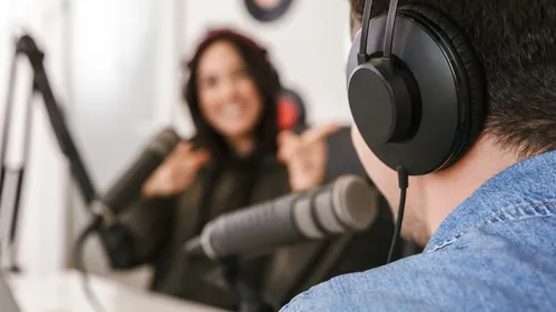 Journée mondial de La radio 2025, la radio toujours leader du...