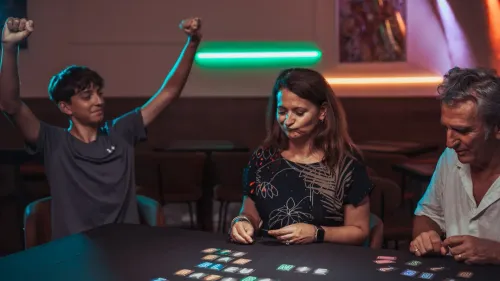 Lumimo : le jeu de lettres rapide qui va faire chauffer vos...