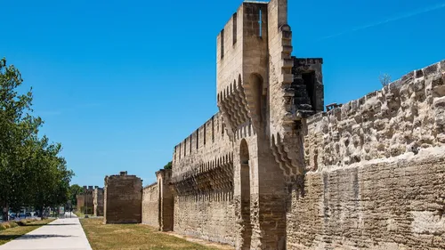 Avignon : le Tour des remparts revient… et c’est gratuit !