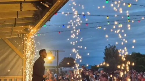 Hélène Ségara, Tragédie, 3T... La tournée des 20 ans de Camping...