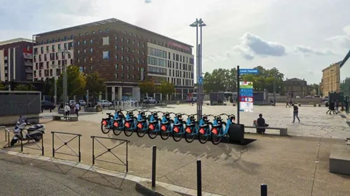 Nîmes : des vélos électriques en libre-service débarquent en ville 
