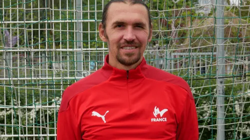 Frédéric Villeroux, champion de cécifoot et défenseur de l'inclusion