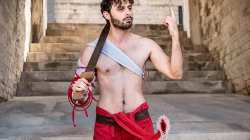 Nîmes : les Arènes se racontent lors d'une visite théâtralisée et...