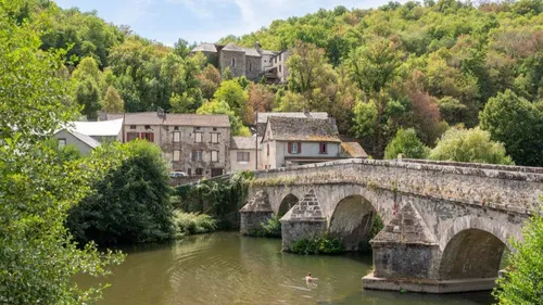 Ça vaut le détour : L’écrivain occitan Jean Boudou