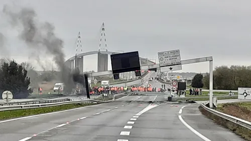 Saint-Nazaire :  le pont reste fermé jusqu'à nouvel ordre, service...