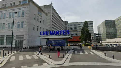 Pas de dysfonctionnement dans la campagne vaccinale selon l'ARS,...