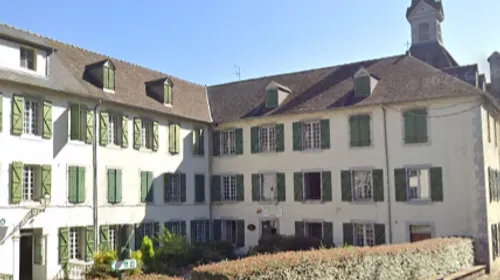 Affaire Bétharram :  trois hommes de 94 ans, 70 ans et 60 ans en...