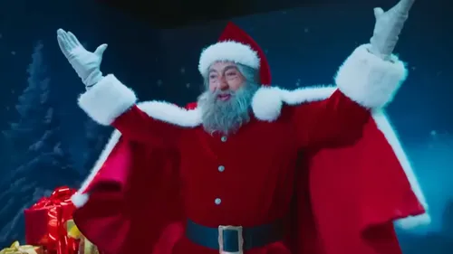 Cinéma : Patrick Timsit en Père Noël dans une comédie familiale "A...