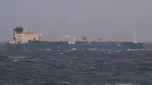 La marine française a arraisonné un pétrolier Russe en...