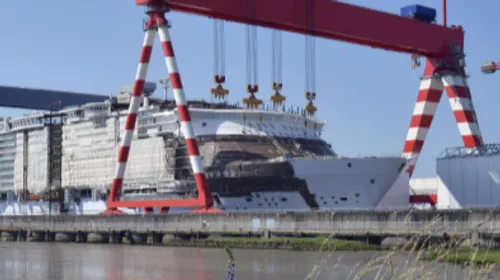 Saint-Nazaire :  les Chantiers de l’Atlantique signent une nouvelle...