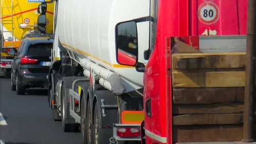 Carburant : la colère monte, les routiers multiplient les actions...