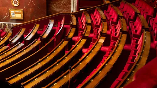 L'Assemblée nationale adopte un texte pour limiter l'exposition au...