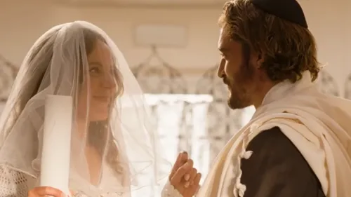Cinéma : de l'idylle à l'emprise dans "Si tu penses bien" de...