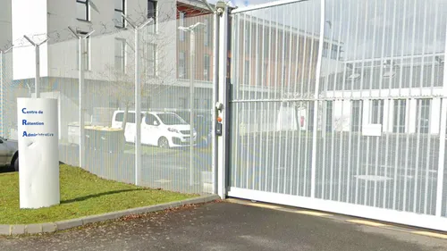 Trois recours contre le futur centre de rétention administrative de...
