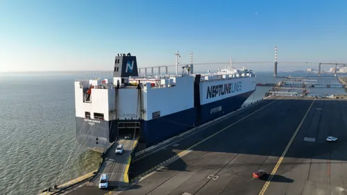 Saint-Nazaire : plus de 3000 voitures neuves débarquées, un record