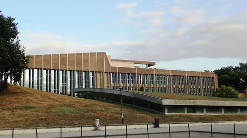 Nantes : la fac évacuée, découverte d’un campus saccagé