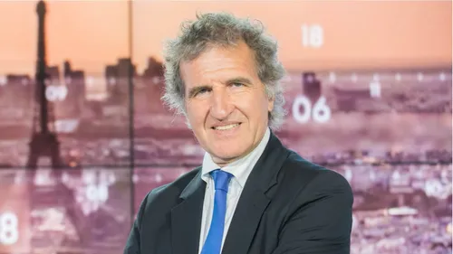 CRASH DE L'AVION DE GÉRARD LECLERC : 2 CORPS RETROUVÉS A LA MI-JOURNÉE