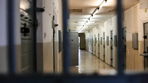 Prisons saturées dans l’Ouest : jusqu’où ira la surpopulation...