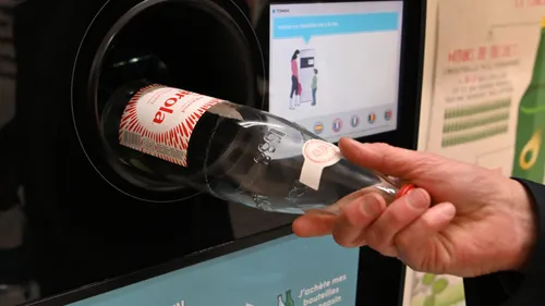 La consigne en verre fait son come-back : l’Ouest relance la...