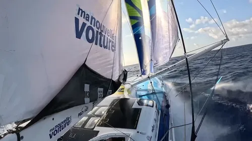 Vendée Globe : Sébastien Simon pulvérise un record et se rapproche...