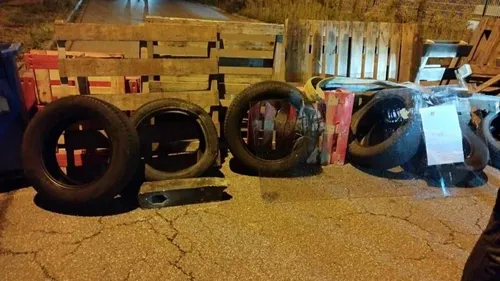 "Bloquons tout" : l'entrepôt Amazon bloqué à Saint-Etienne-du-Rouvray