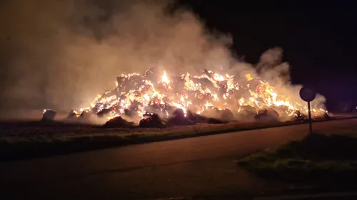 Seine-Maritime : une centaine de ballots de paille partent en fumée