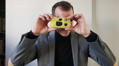 Calvados : une collection XXL d'appareils photos jetables