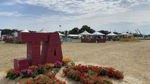 Le Neubourg : les Jeunes Agriculteurs font leur festival
