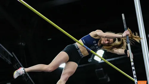 Rouen : les stars de la perche réunies au Kindarena