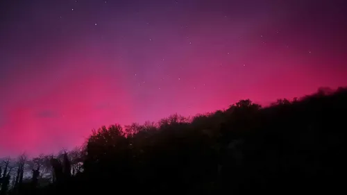 [Photos] Des aurores boréales illuminent le ciel de l'ouest