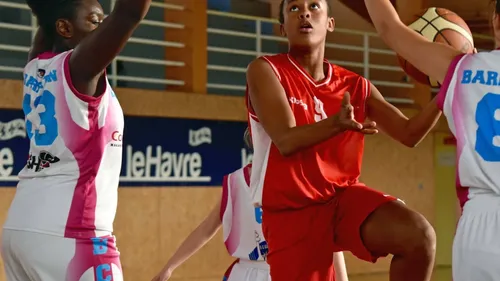 Nell Angloma, des parquets d'Evreux à la WNBA