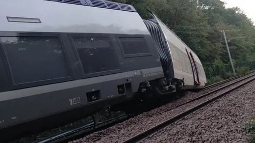 Déraillement d'un TER aux portes de Rouen : la présence d'un...