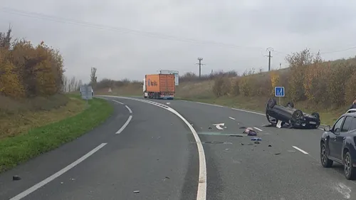Château-du-Loir : une voiture finit sur le toit