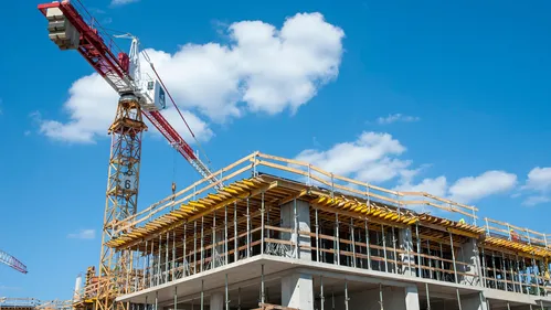 Logement neuf : forte reprise des permis de construire dans les...