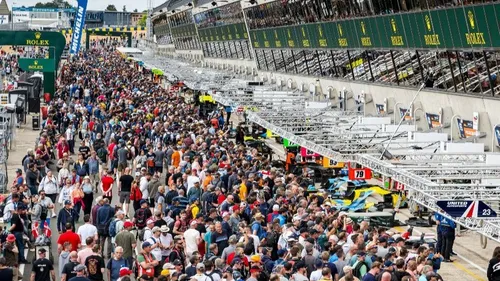 Le centenaire des 24 Heures à guichet fermé