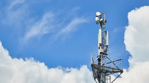 Antenne-relais : pour eux, Free n’a pas tout compris