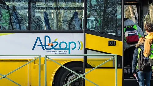 Risque de neige et de verglas : ramassage scolaire impacté en...