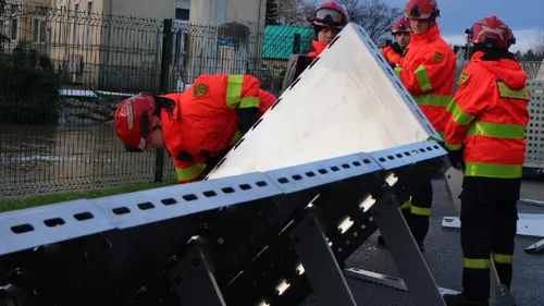 Alençon : face à la montée des eaux, on protège l'hôpital