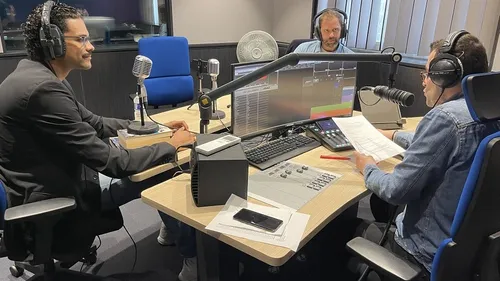 Saurez-vous reconnaître la voix de l'invité de "CBC, le podcast" ?