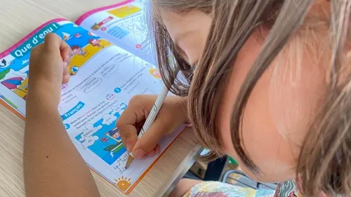 Faut-il acheter un cahier de vacances cet été ?