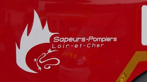 Loir-et-Cher : une voiture percute un poids-lourd sur la N10, un...