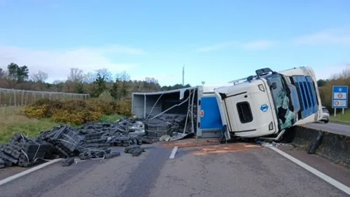Un camion se renverse, trafic interrompu sur l'A28