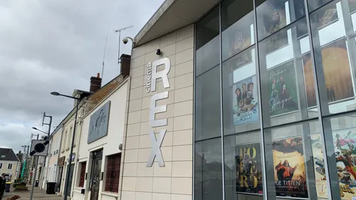 Nogent-le-Rotrou : une vente d'affiches de films au Rex
