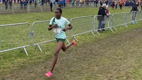 Cross Ouest-France : Grace Loibach Nawowuna s'impose sur la "Course...