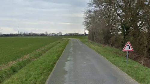 Près de La Loupe, quatre jeunes femmes font une perte de contrôle...