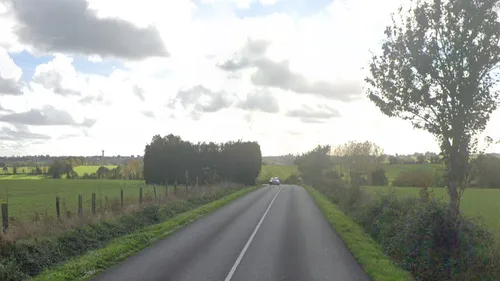 Quelaines-Saint-Gault : la voiture part en tonneaux