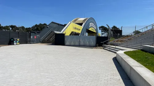 [PODCAST] Le circuit des 24 Heures se refait une beauté avant le...